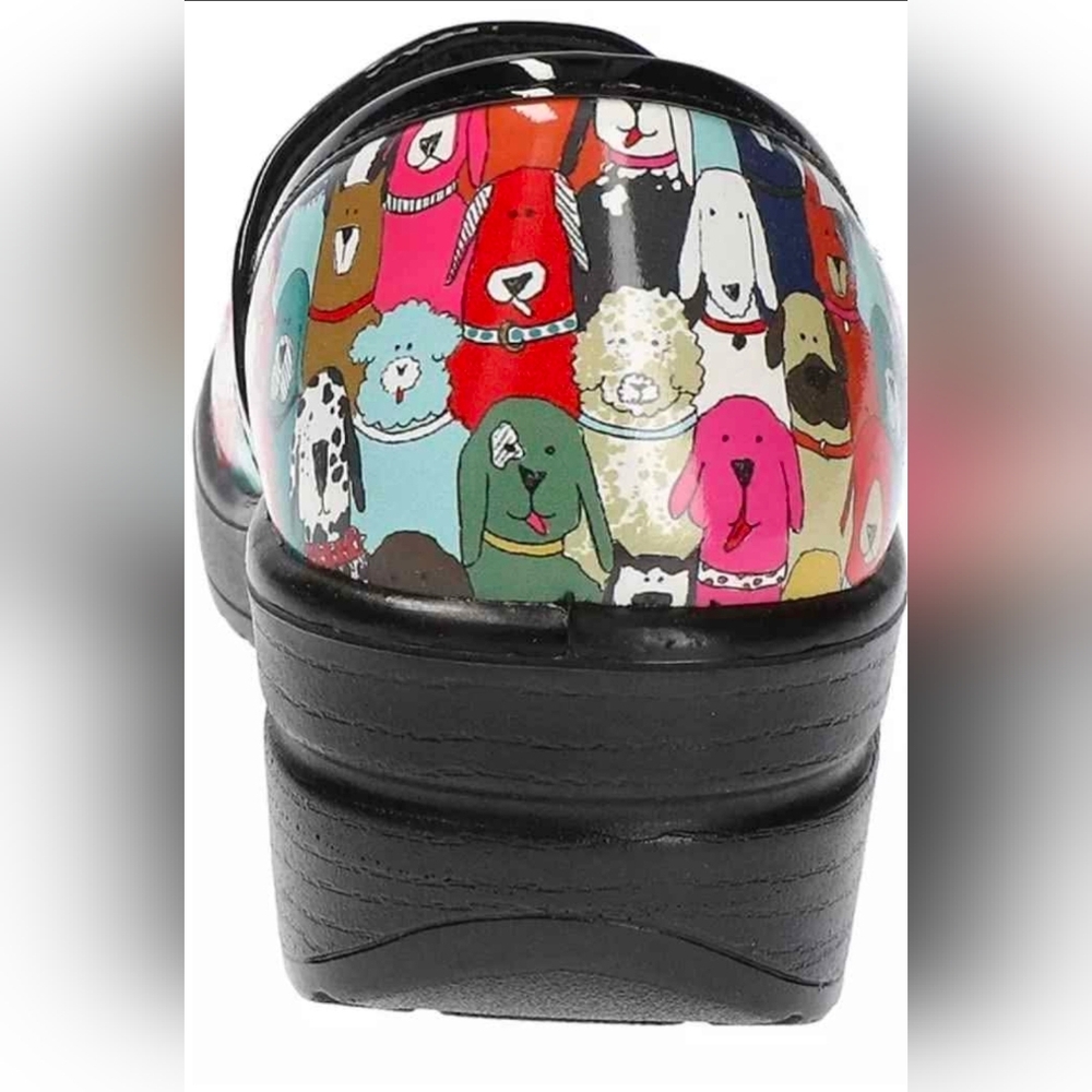 Easy Street Patent Slip Resistant Cushion Sole Multicolor Dog Print Slip-ons 7.5 - Picture 10 of 10